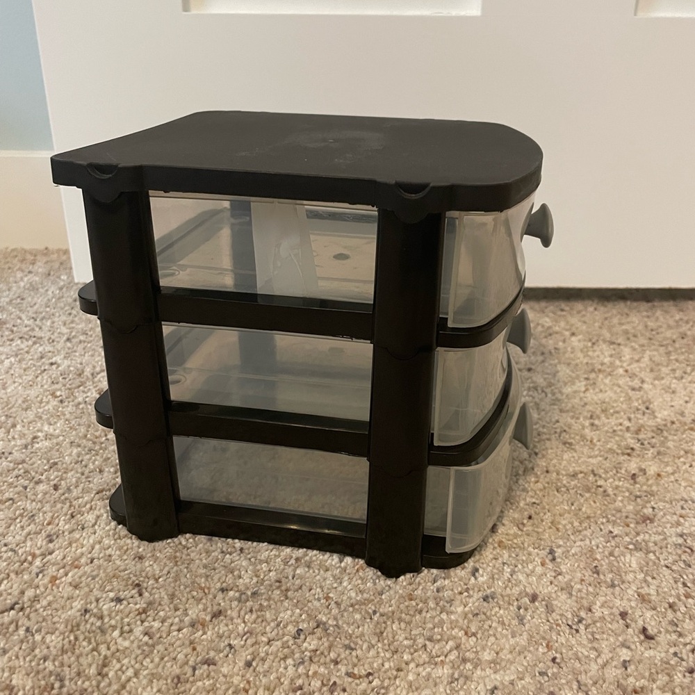 Mini Storage Organizer - Picture 2 of 3